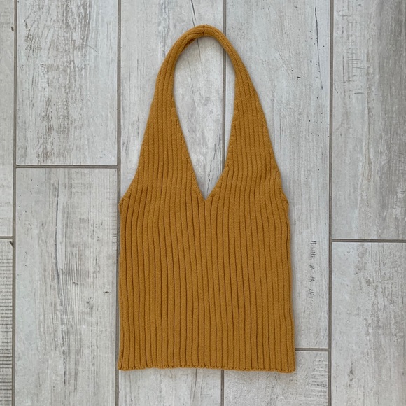 One size fits all Brandy Melville halter top - Picture 1 of 2